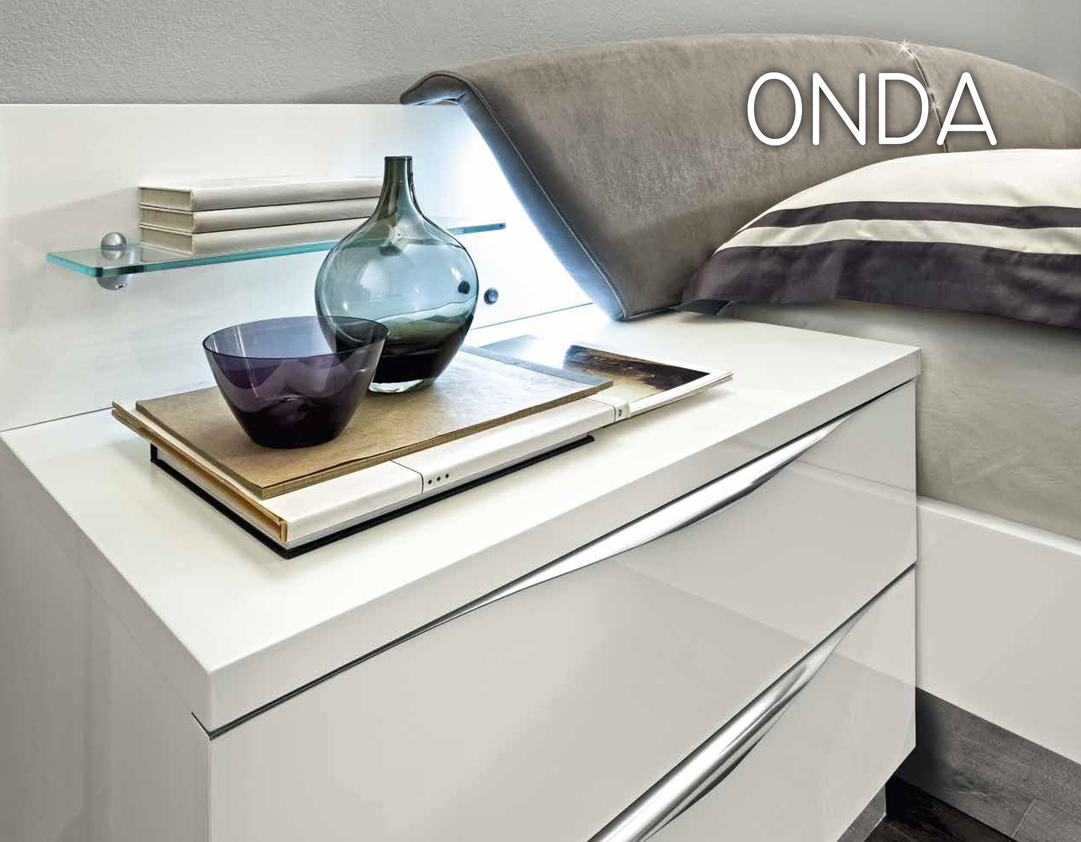 Bedroom Furniture Modern Bedrooms QS and KS Onda White Additional Items